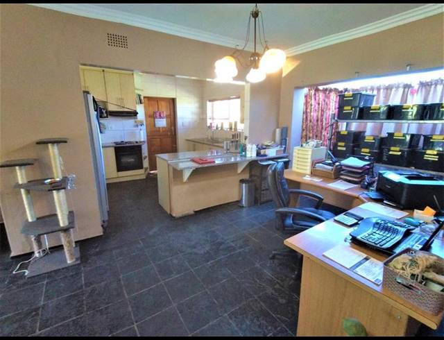 3 BEDROOM HOUSE FOR SALE IN THREE RIVERS